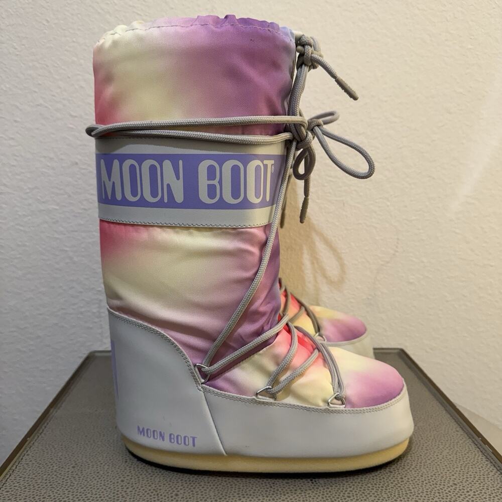 Moon Boots Icon Tie Die Insulated Size 35-38 / US 6